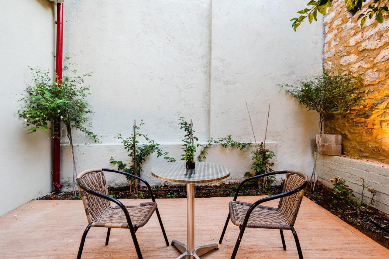 Uncover Kalamata'S Hidden Gem - Cosy City Nest 外观 照片